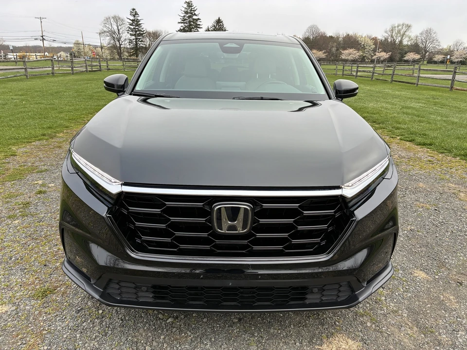 2025 Honda CR-V 6th Gen - Image 2 of 21