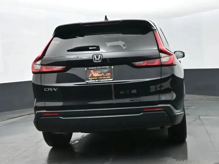 2025 Honda CR-V 6th Gen - Image 8 of 12