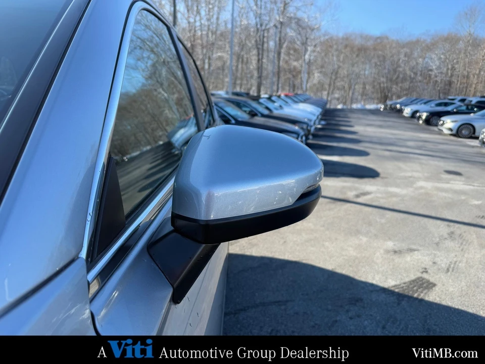 2025 Honda CR-V 6th Gen - Image 11 of 21