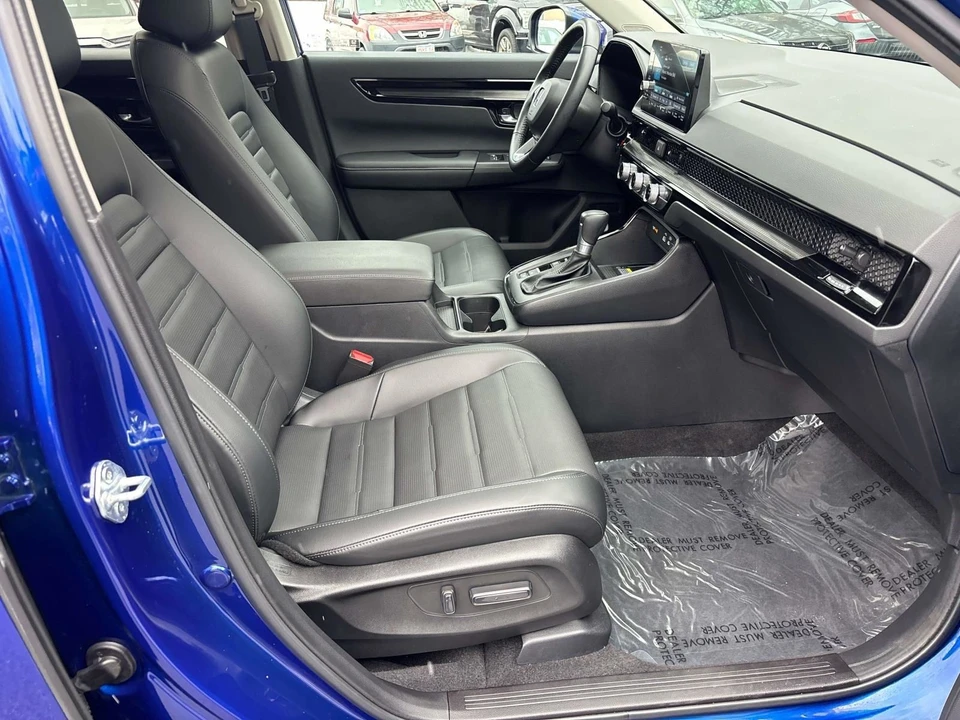 2025 Honda CR-V 6th Gen - Image 18 of 21