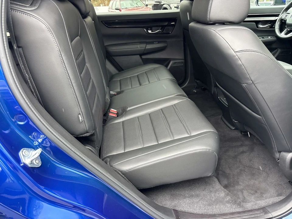 2025 Honda CR-V 6th Gen - Image 17 of 21