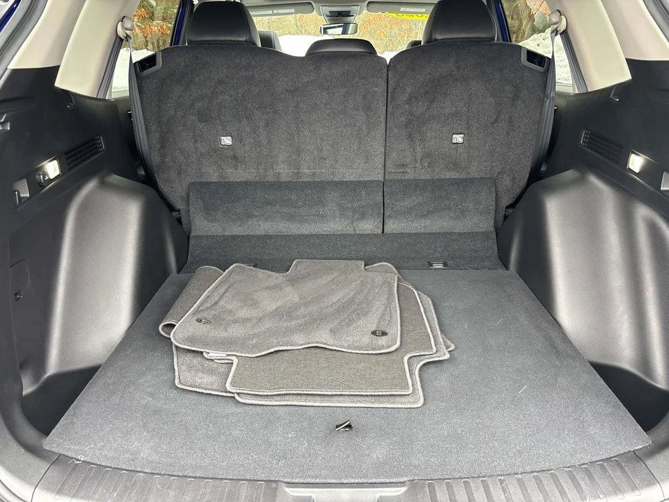 2025 Honda CR-V 6th Gen - Image 15 of 21
