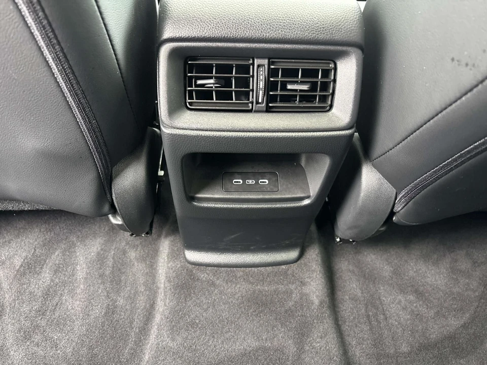 2025 Honda CR-V 6th Gen - Image 14 of 21