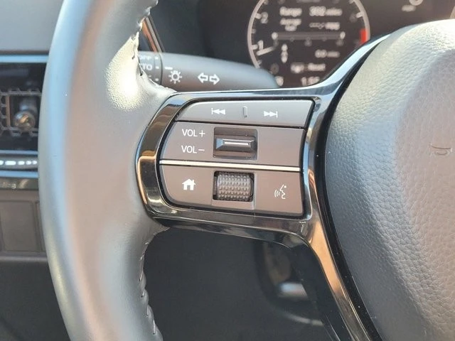 2025 Honda CR-V 6th Gen - Image 19 of 21