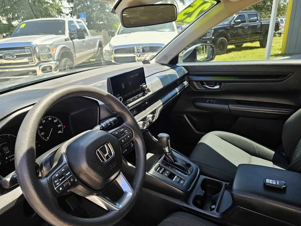 2025 Honda CR-V 6th Gen - Image 7 of 9