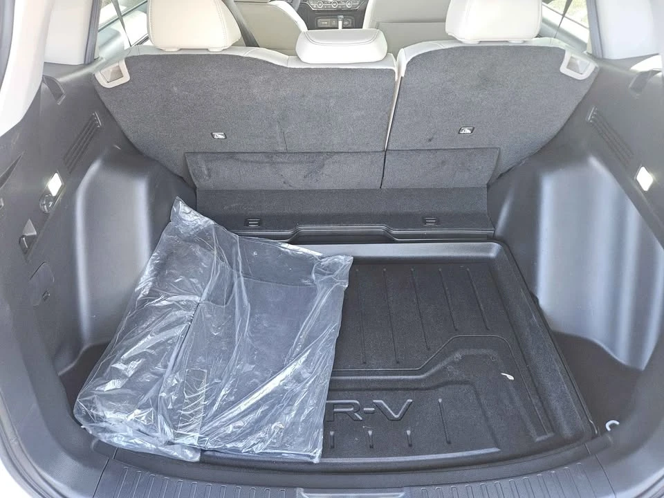 2025 Honda CR-V 6th Gen - Image 15 of 19