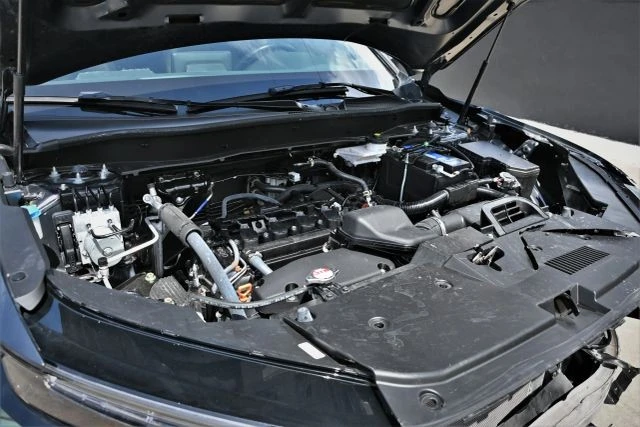 2025 Honda CR-V 6th Gen - Image 15 of 17