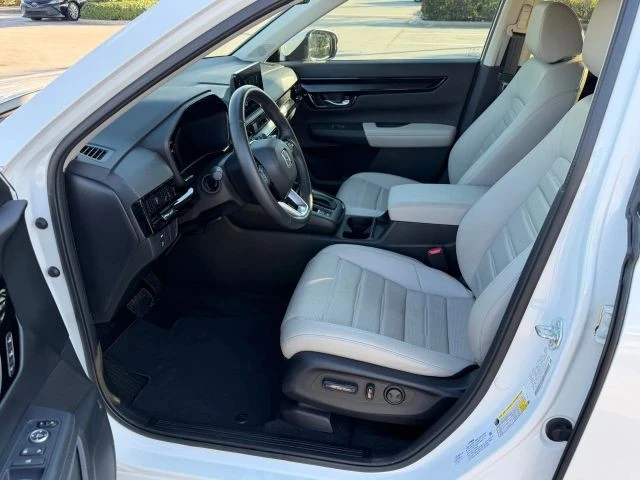 2025 Honda CR-V 6th Gen - Image 11 of 21
