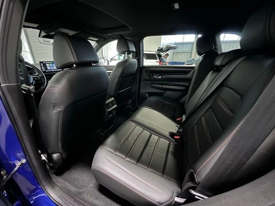 2025 Honda CR-V 6th Gen - Image 14 of 20