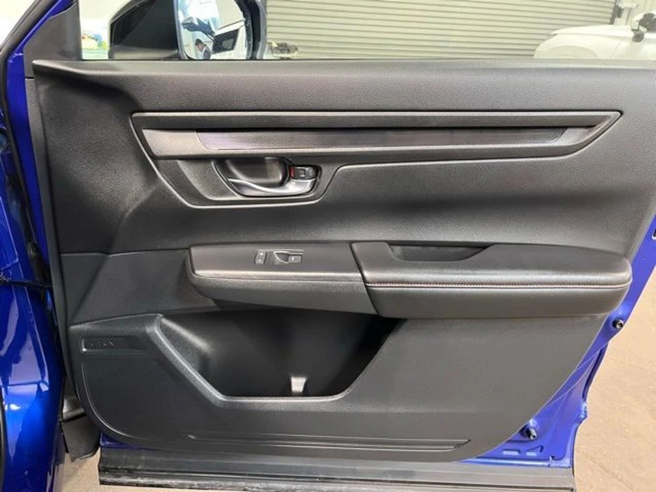 2025 Honda CR-V 6th Gen - Image 10 of 20
