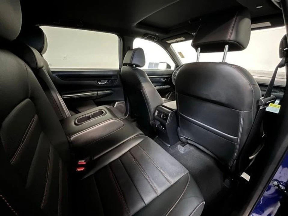 2025 Honda CR-V 6th Gen - Image 11 of 20