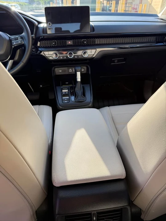 2025 Honda CR-V 6th Gen - Image 6 of 7