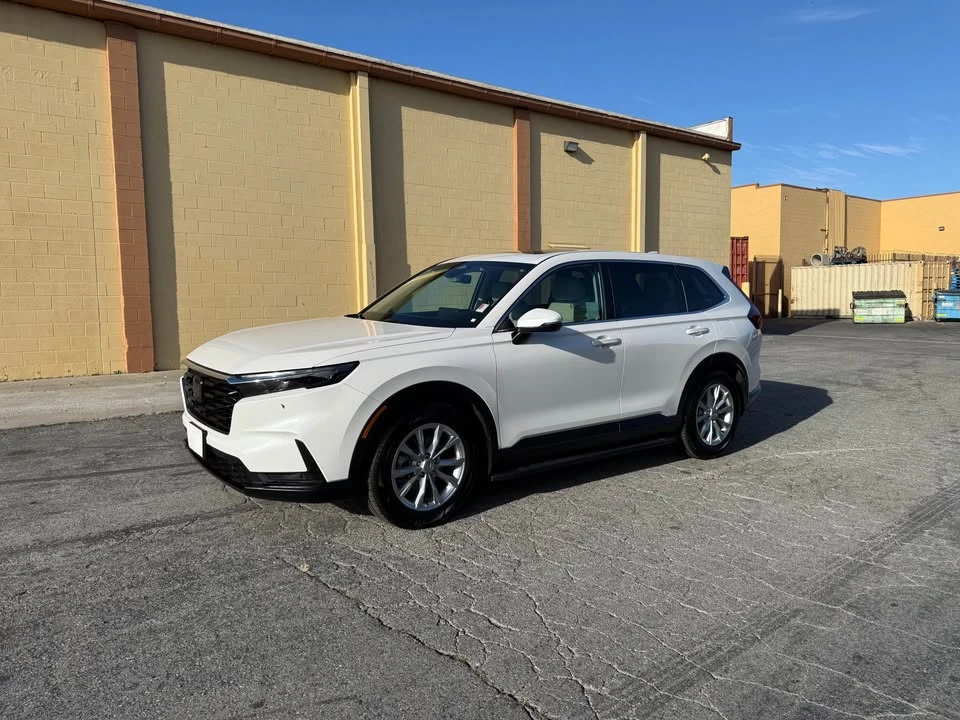 2025 Honda CR-V 6th Gen - Image 2 of 7