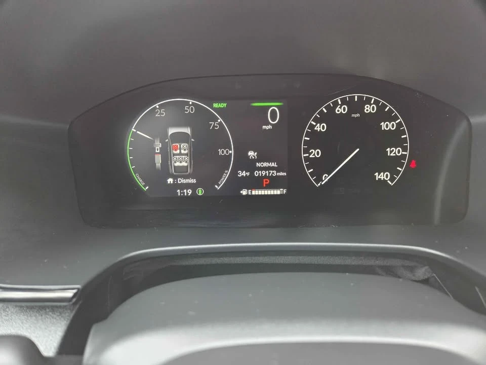 2025 Honda CR-V 6th Gen - Image 10 of 17