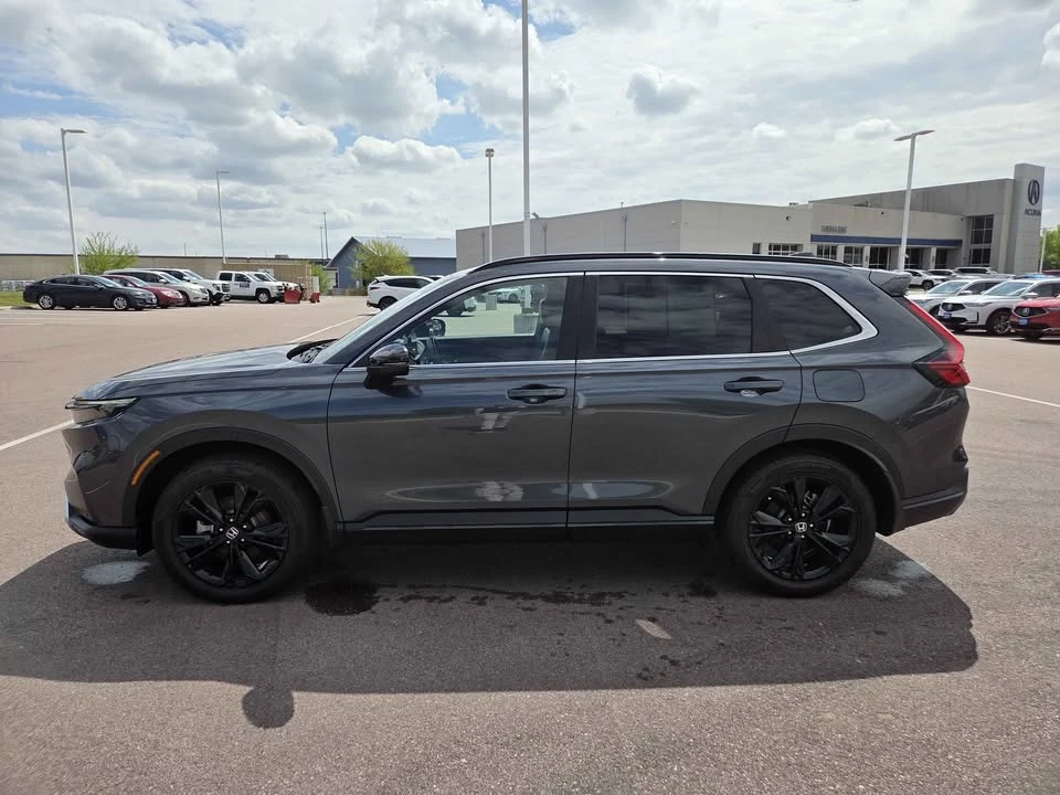 2025 Honda CR-V 6th Gen - Image 7 of 16