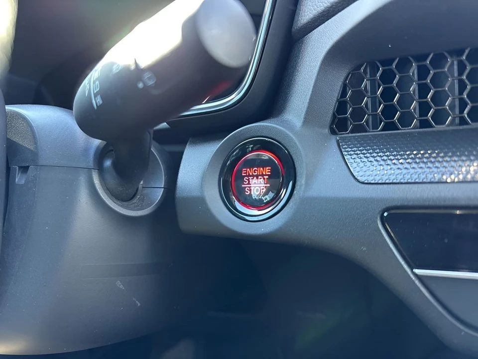 2025 Honda CR-V 6th Gen - Image 19 of 21