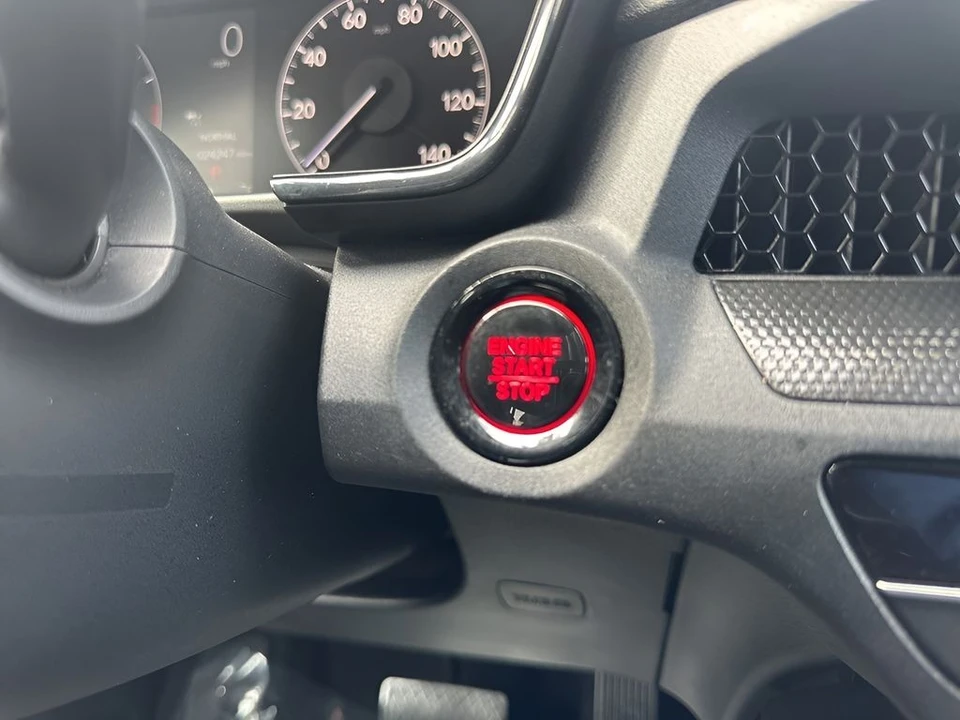 2025 Honda CR-V 6th Gen - Image 19 of 21