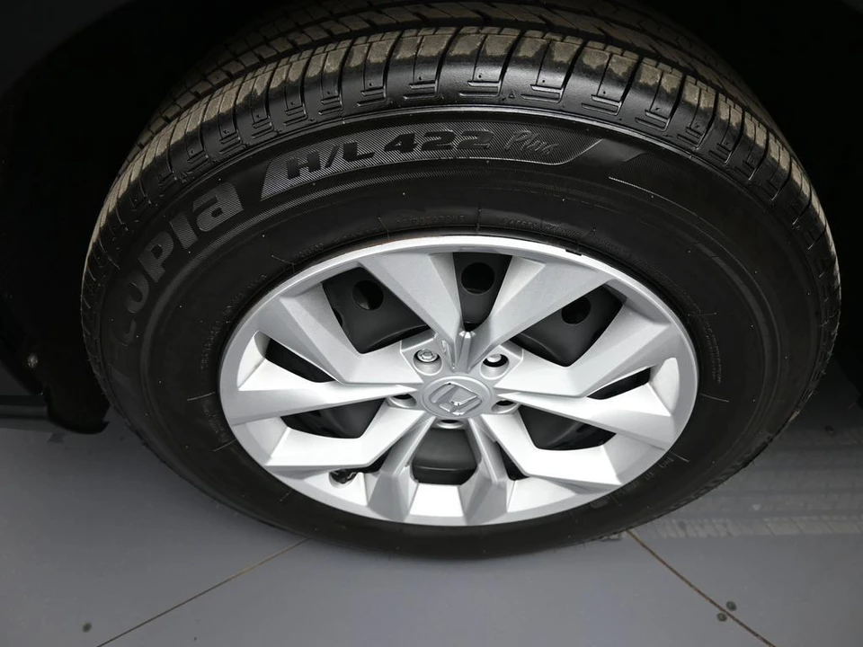 2025 Honda CR-V 6th Gen - Image 14 of 21