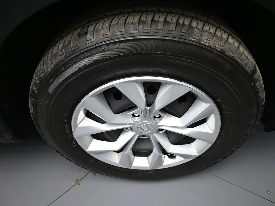 2025 Honda CR-V 6th Gen - Image 13 of 21
