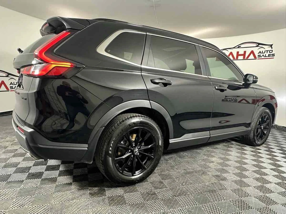 2025 Honda CR-V 6th Gen - Image 9 of 21