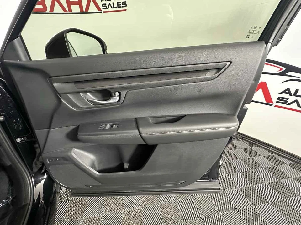 2025 Honda CR-V 6th Gen - Image 16 of 21