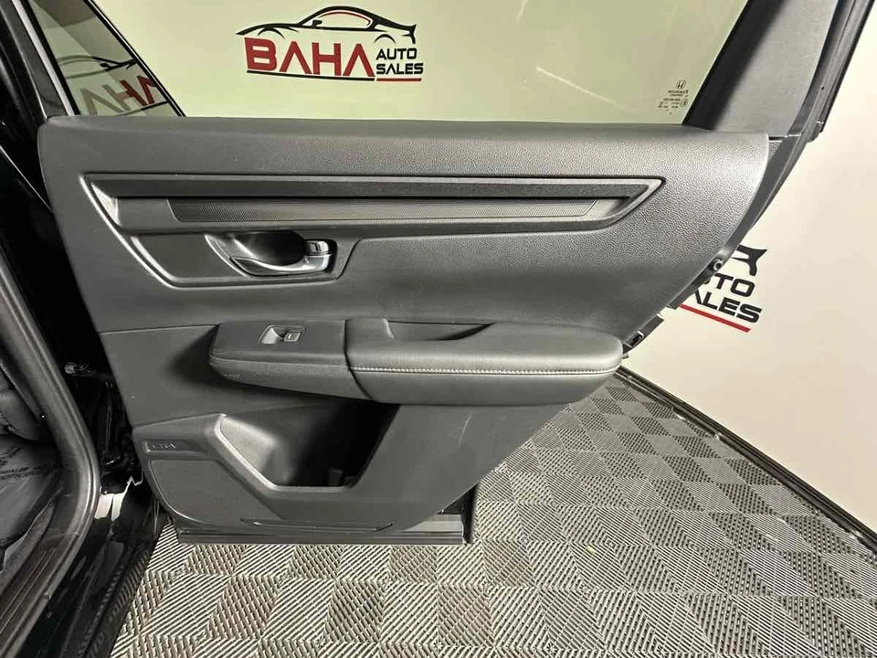 2025 Honda CR-V 6th Gen - Image 18 of 21