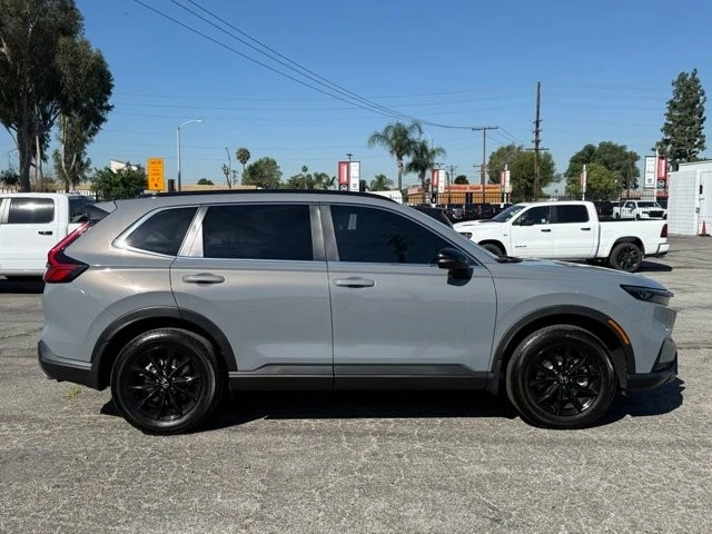 2025 Honda CR-V 6th Gen - Image 12 of 21