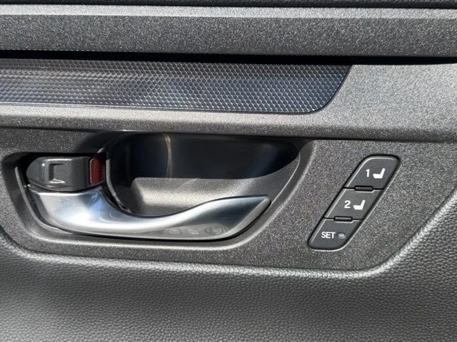 2025 Honda CR-V 6th Gen - Image 20 of 21