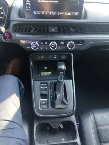 2025 Honda CR-V 6th Gen - Image 11 of 21