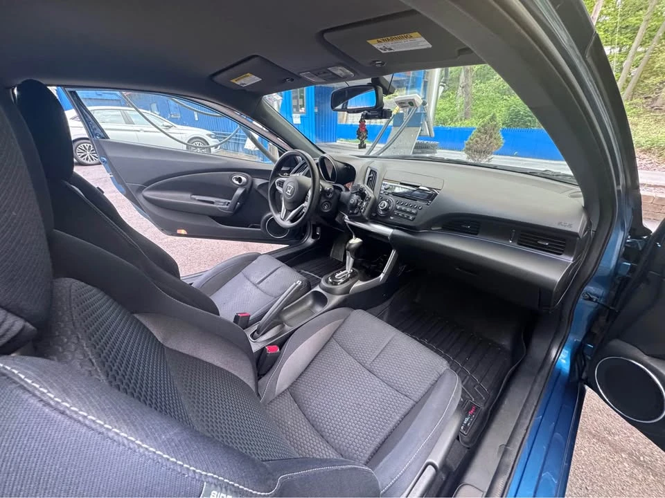 2025 Honda CR-Z - Image 9 of 12