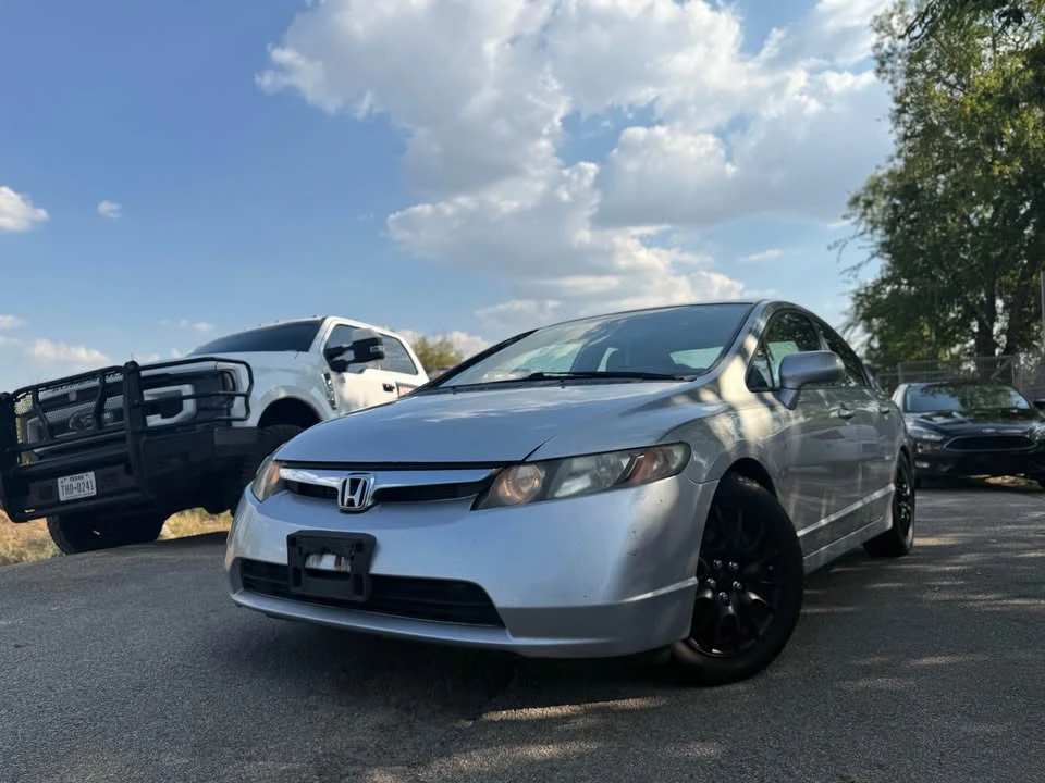 2025 Honda Civic 11th Gen - Image 2 of 6