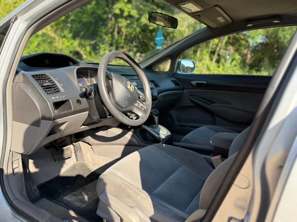 2025 Honda Civic 11th Gen - Image 4 of 6