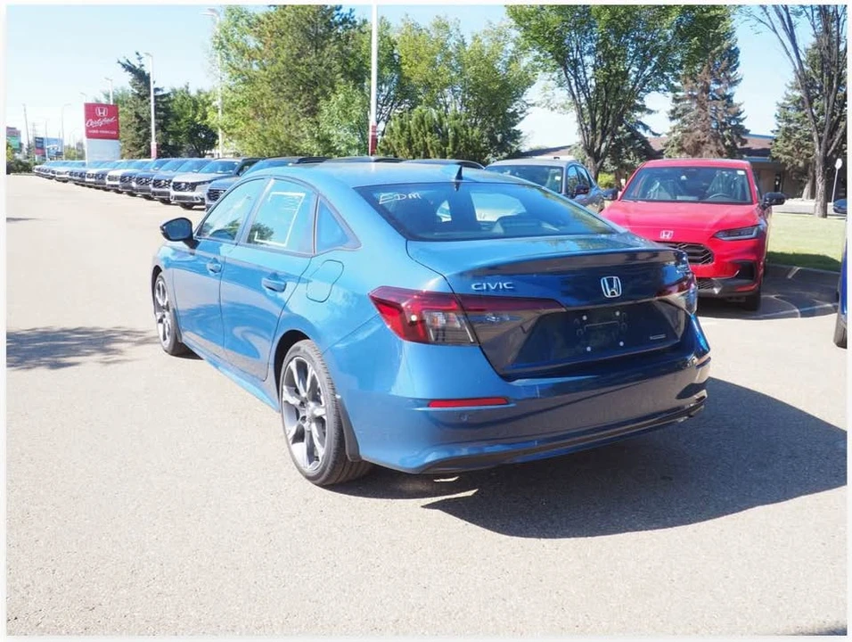 2025 Honda Civic 11th Gen - Image 2 of 8