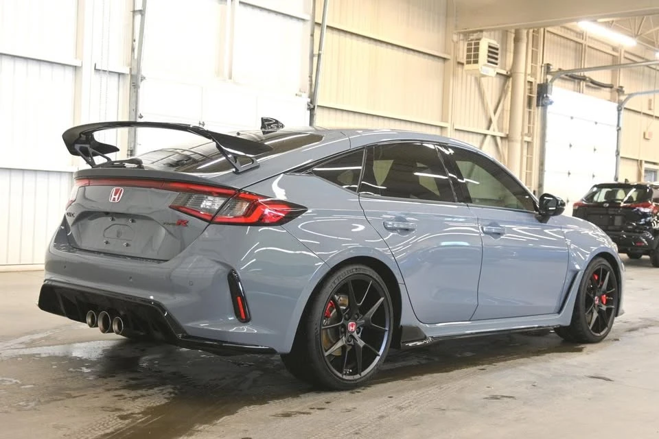 2025 Honda Civic 11th Gen - Image 6 of 20
