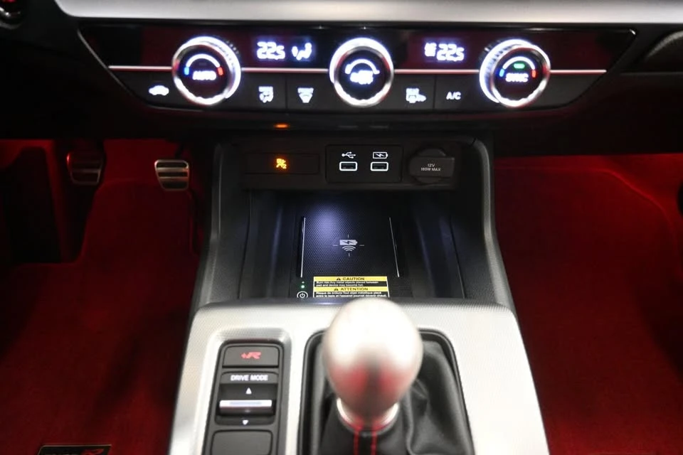 2025 Honda Civic 11th Gen - Image 13 of 20