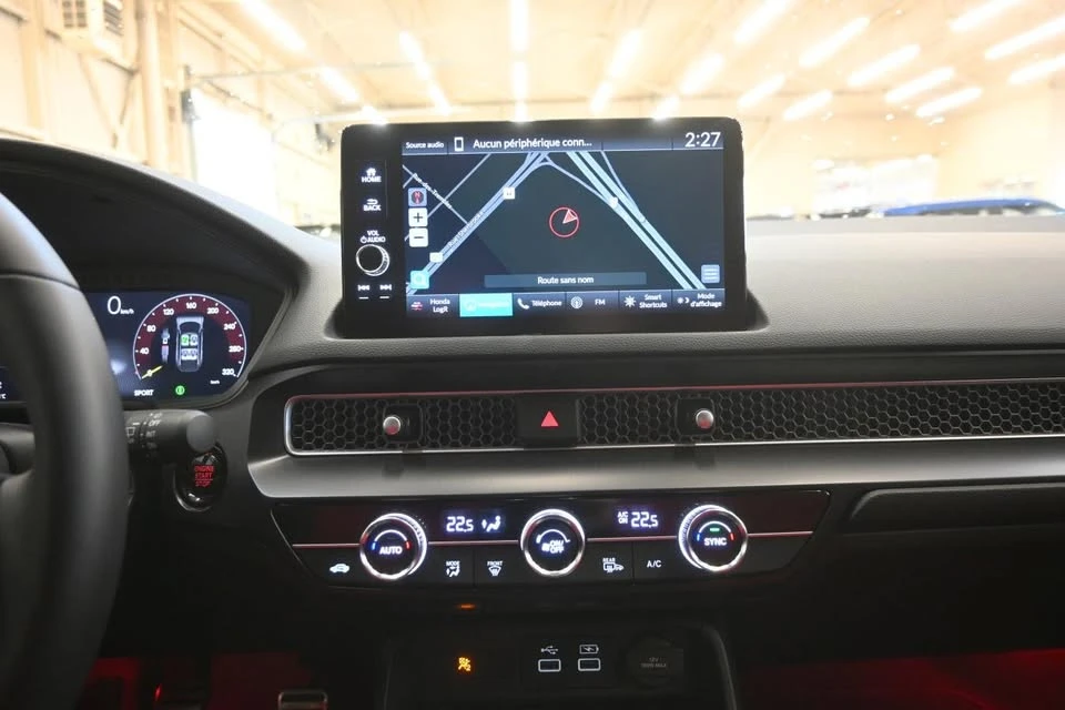 2025 Honda Civic 11th Gen - Image 12 of 20