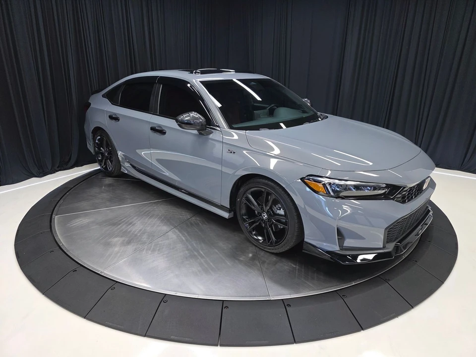 2025 Honda Civic 11th Gen - Image 15 of 31