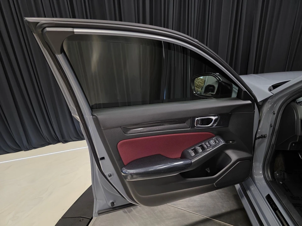 2025 Honda Civic 11th Gen - Image 17 of 31