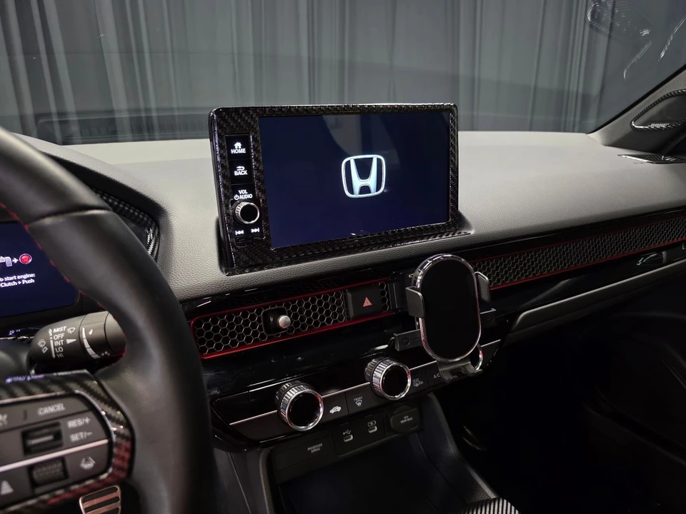 2025 Honda Civic 11th Gen - Image 26 of 31