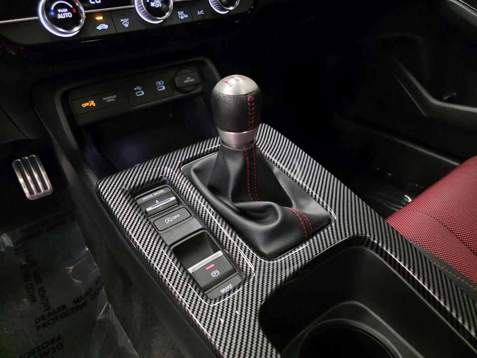 2025 Honda Civic 11th Gen - Image 29 of 31
