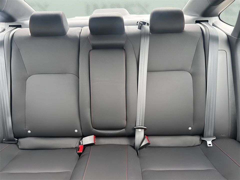 2025 Honda Civic 11th Gen - Image 11 of 12