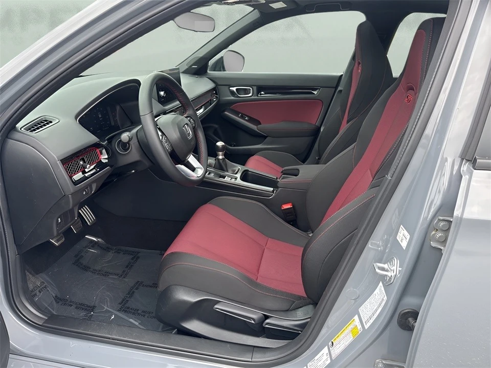 2025 Honda Civic 11th Gen - Image 9 of 12