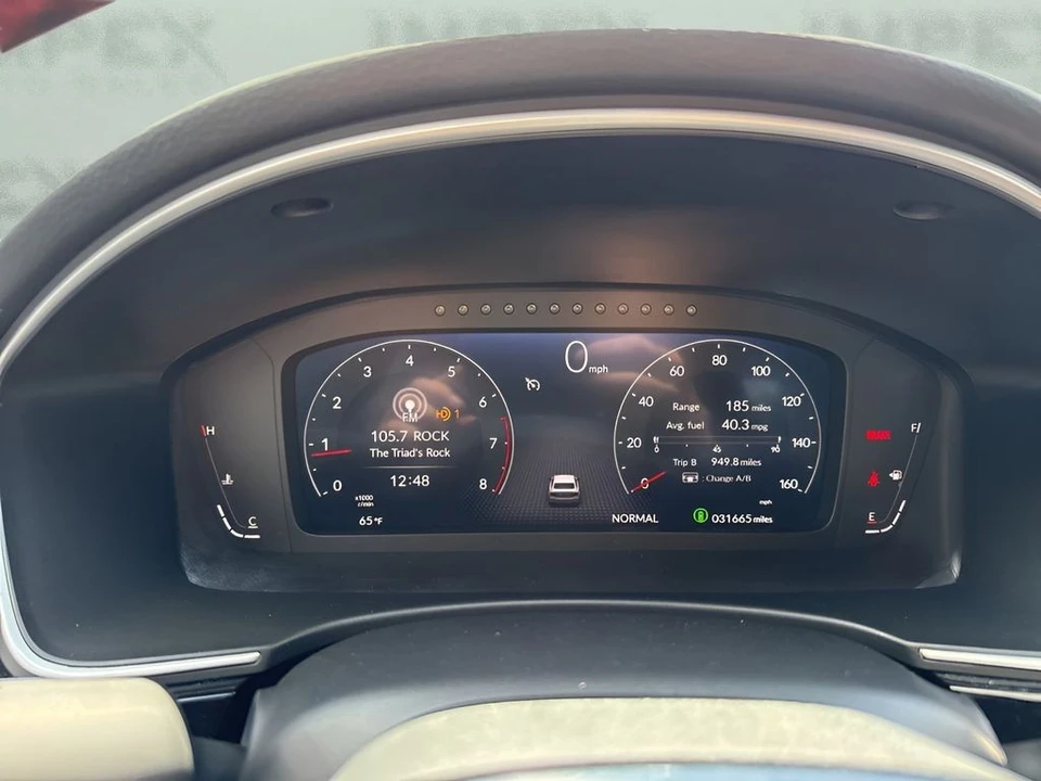 2025 Honda Civic 11th Gen - Image 24 of 31