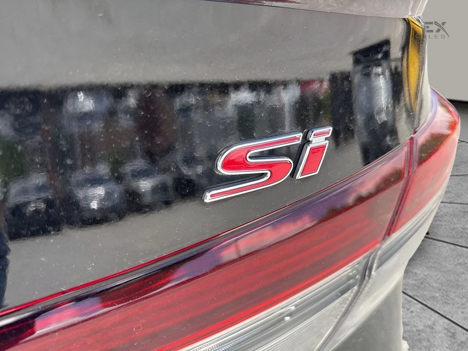 2025 Honda Civic 11th Gen - Image 30 of 31