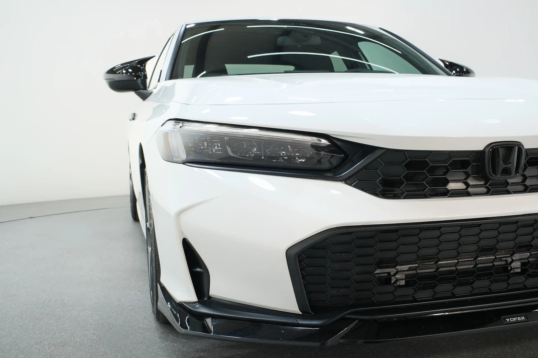 2025 Honda Civic 11th Gen - Image 17 of 21