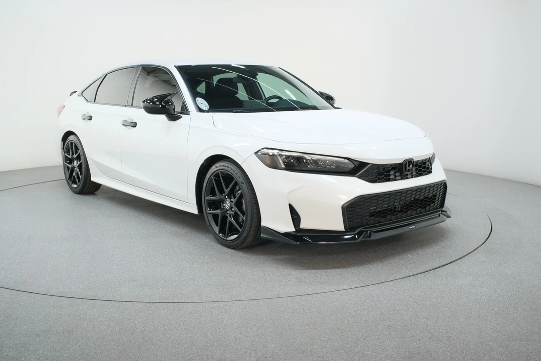 2025 Honda Civic 11th Gen - Image 10 of 21