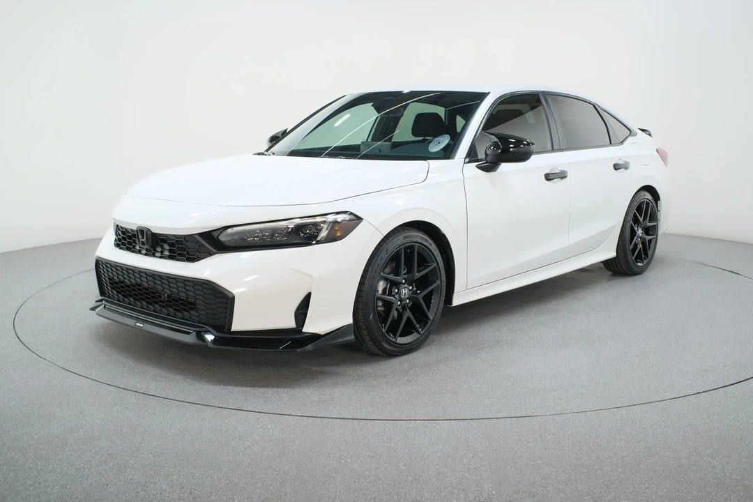 2025 Honda Civic 11th Gen - Image 4 of 21