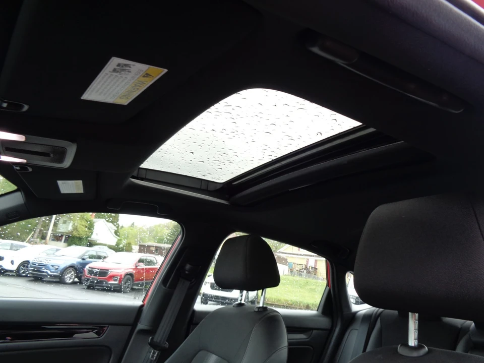 2025 Honda Civic 11th Gen - Image 14 of 31