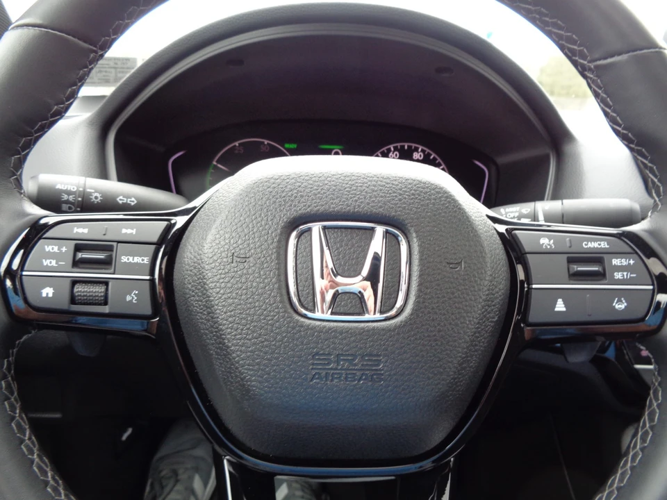 2025 Honda Civic 11th Gen - Image 24 of 31