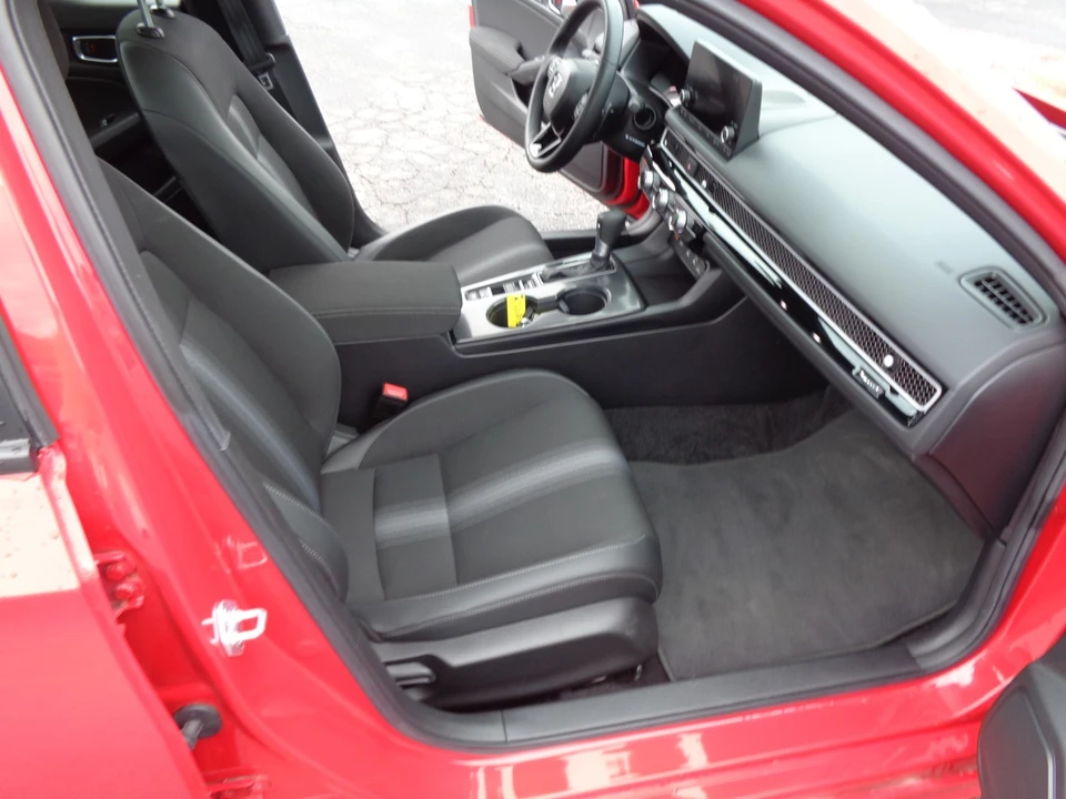 2025 Honda Civic 11th Gen - Image 20 of 31